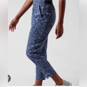 Athleta Brooklyn blue captivate print ankle pants, 8 T tall, long inseam